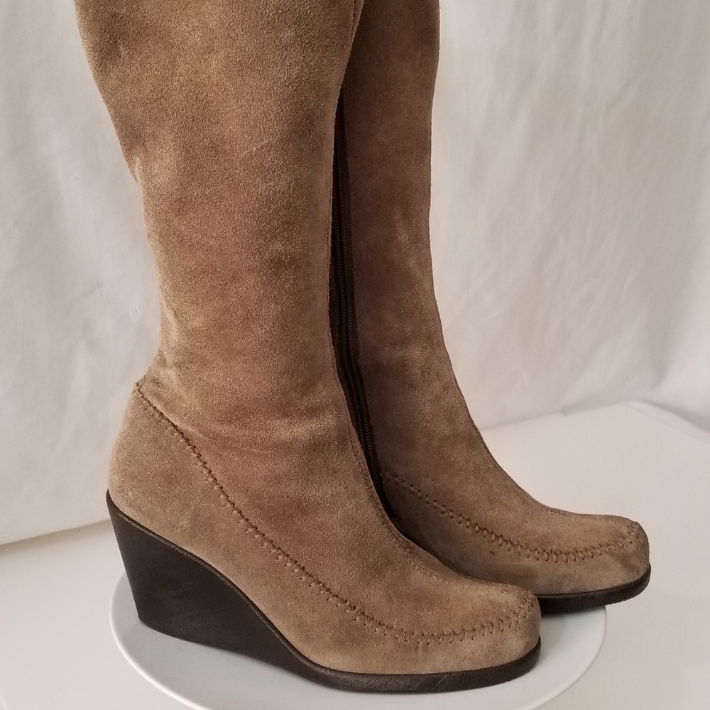 Aerosole Suede Boots.